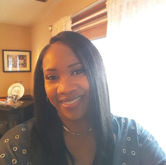 Meet your Posher, Sharonda - Picture 1 of 1